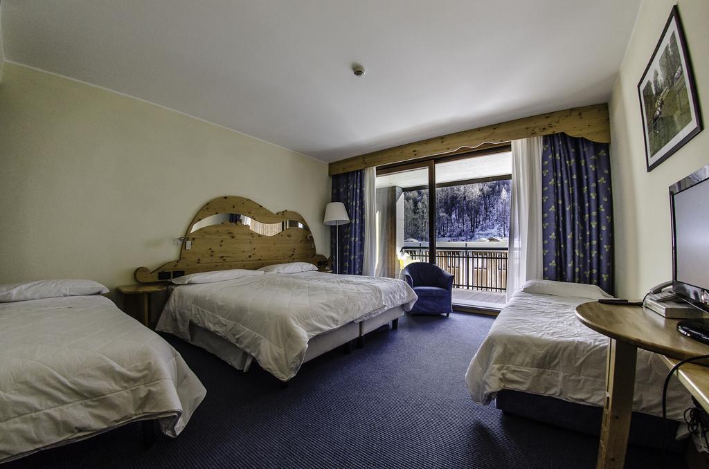 Hotel Rive - Complesso Turistico Campo Smith Бардонеккія Екстер'єр фото