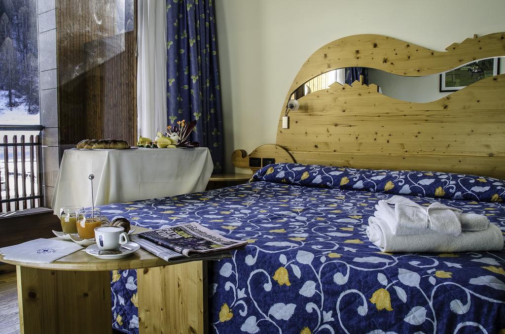 Hotel Rive - Complesso Turistico Campo Smith Бардонеккія Екстер'єр фото